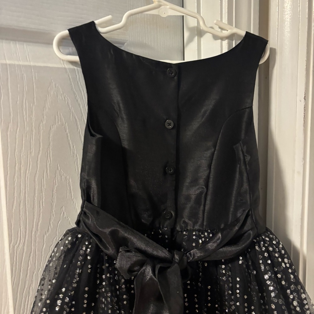 Pinky Girls Black and Silver Sleeveless Occasion Dress Size 7 - Picture 4 of 9